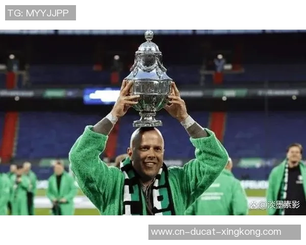 斯洛特：咱们要到达上一年战皇马的水平；很感谢阿诺德的奉献